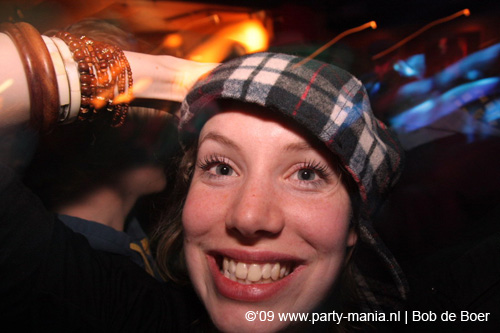 090417_026_supermarkt_partymania