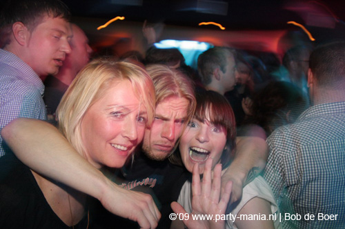 090417_037_supermarkt_partymania