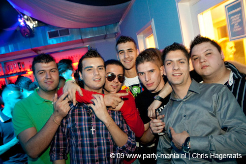 090418_084_latin_lovers_partymania