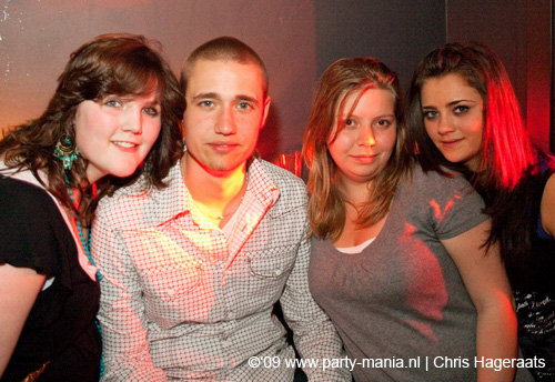 090418_095_latin_lovers_partymania