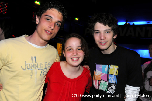 090423_008_paard_no_partymania