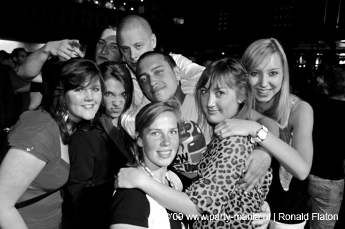 090423_032_paard_no_partymania