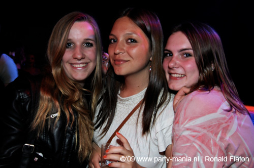 090423_045_paard_no_partymania