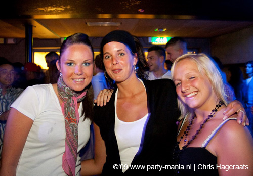 090425_055_franchise_partymania