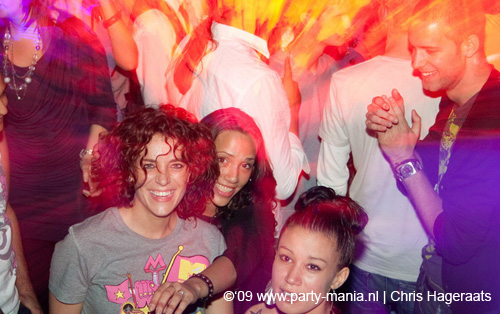 090425_066_franchise_partymania