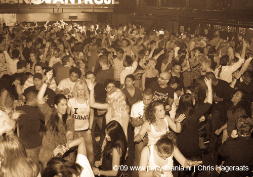 090425_150_franchise_partymania