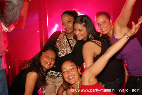 090425_030_franchise_partymania