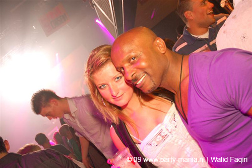 090425_122_franchise_partymania
