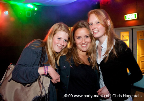 090428_001_mellow_moods_partymania