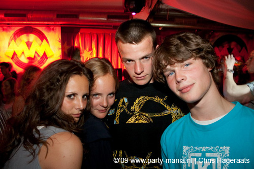 090428_078_mellow_moods_partymania