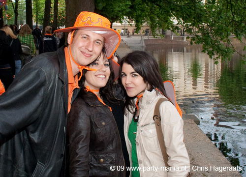 090429_003_koninginnenach_partymania