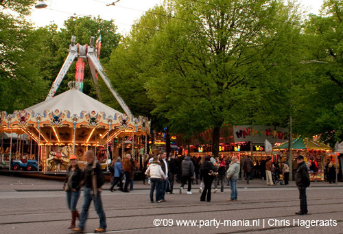 090429_010_koninginnenach_partymania