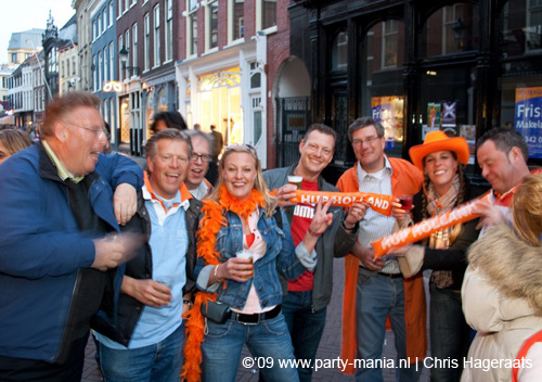 090429_026_koninginnenach_partymania