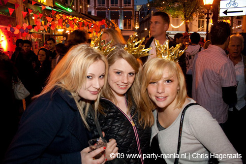 090429_033_koninginnenach_partymania