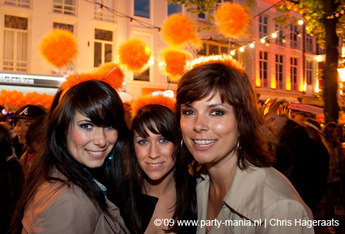 090429_044_koninginnenach_partymania