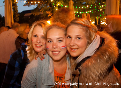 090429_046_koninginnenach_partymania