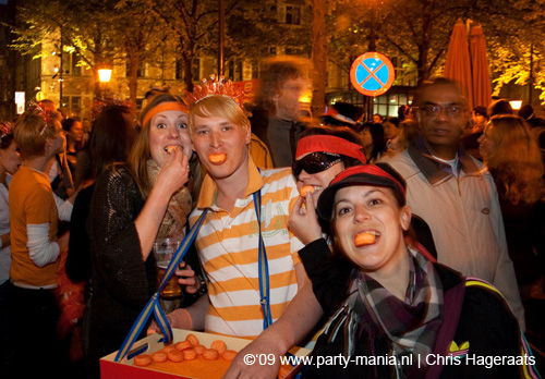 090429_057_koninginnenach_partymania