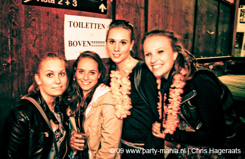 090429_060_koninginnenach_partymania