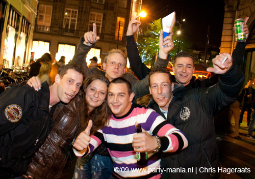 090429_074_koninginnenach_partymania