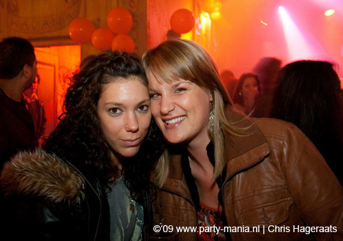 090429_094_koninginnenach_partymania