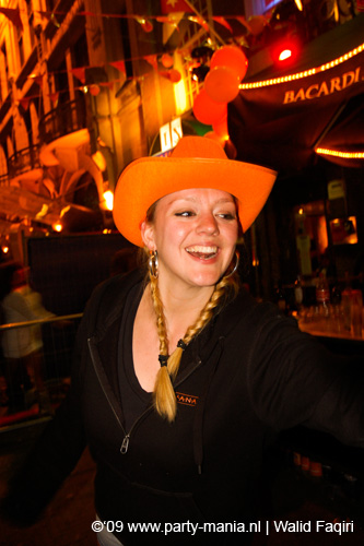 090429_009_koninginnenach_partymania