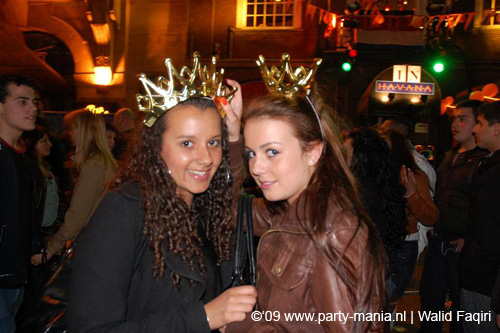 090429_034_koninginnenach_partymania