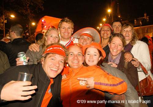 090429_044_koninginnenach_partymania