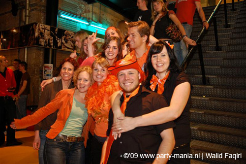 090429_060_koninginnenach_partymania