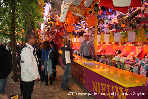 090429_001_koninginnenach_partymania