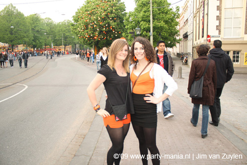 090429_003_koninginnenach_partymania