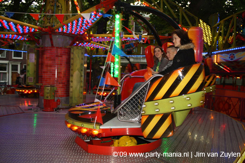 090429_007_koninginnenach_partymania
