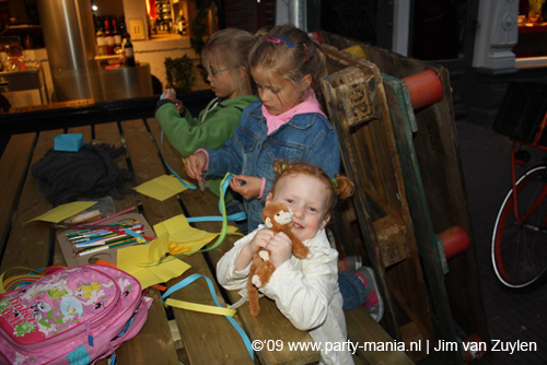 090429_019_koninginnenach_partymania