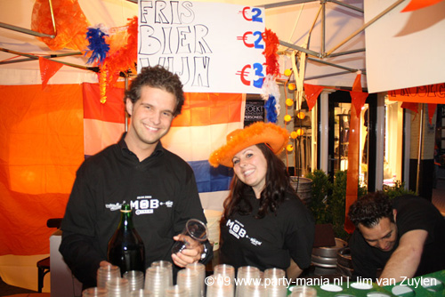 090429_028_koninginnenach_partymania