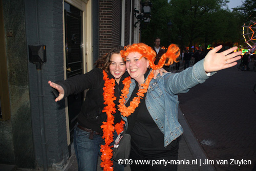 090429_030_koninginnenach_partymania