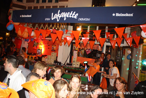 090429_045_koninginnenach_partymania
