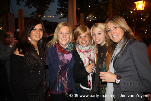 090429_046_koninginnenach_partymania
