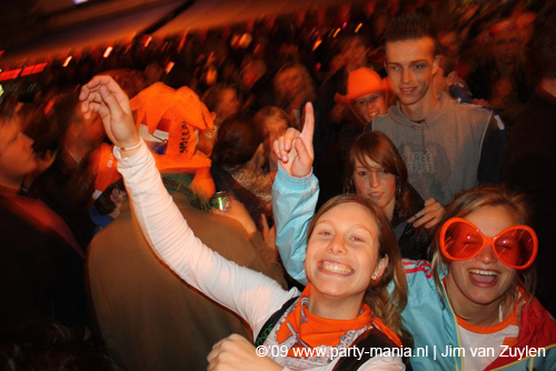 090429_055_koninginnenach_partymania