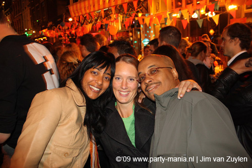 090429_056_koninginnenach_partymania