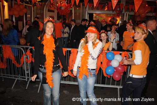 090429_059_koninginnenach_partymania