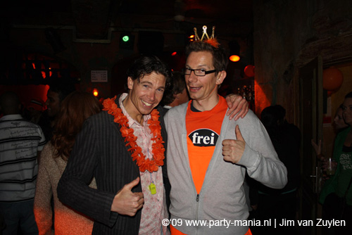 090429_085_koninginnenach_partymania