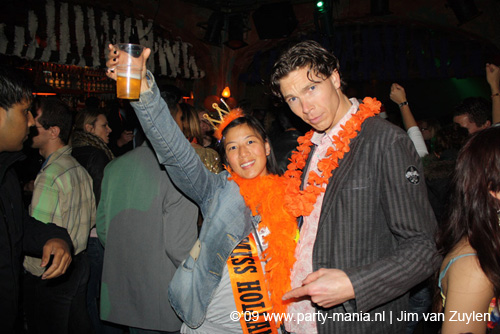 090429_086_koninginnenach_partymania