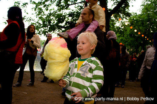 090429_028_koninginnenach_partymania