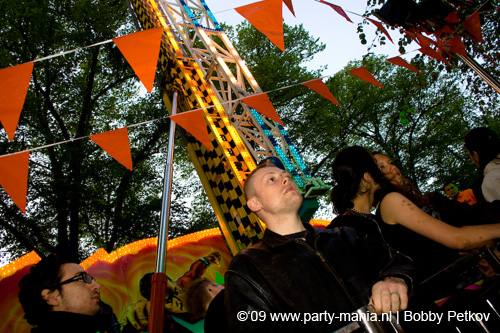 090429_032_koninginnenach_partymania