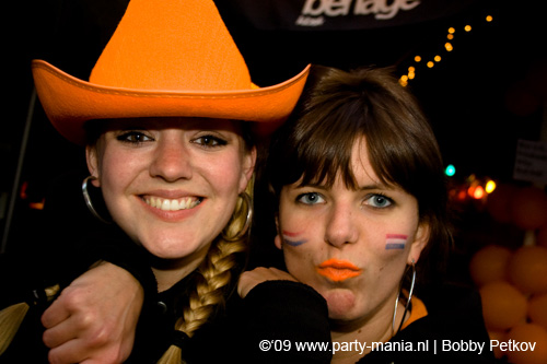 090429_041_koninginnenach_partymania