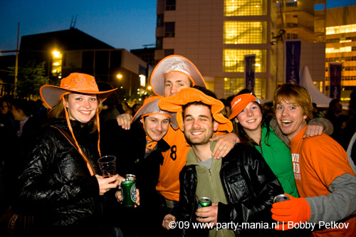 090429_056_koninginnenach_partymania