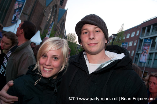 090429_019_koninginnenach_partymania