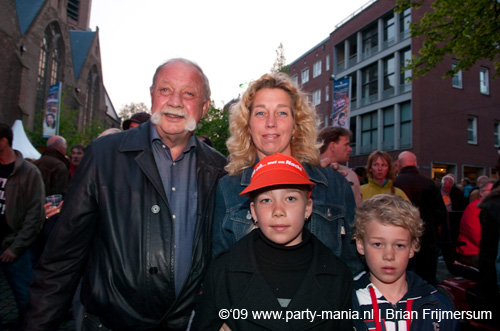 090429_020_koninginnenach_partymania