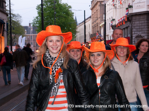 090429_021_koninginnenach_partymania