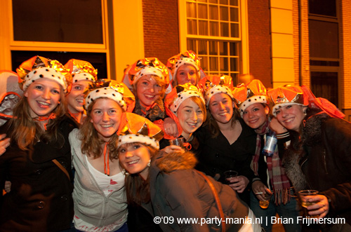090429_065_koninginnenach_partymania