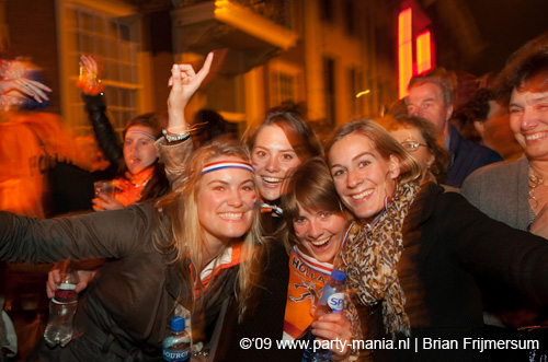 090429_069_koninginnenach_partymania